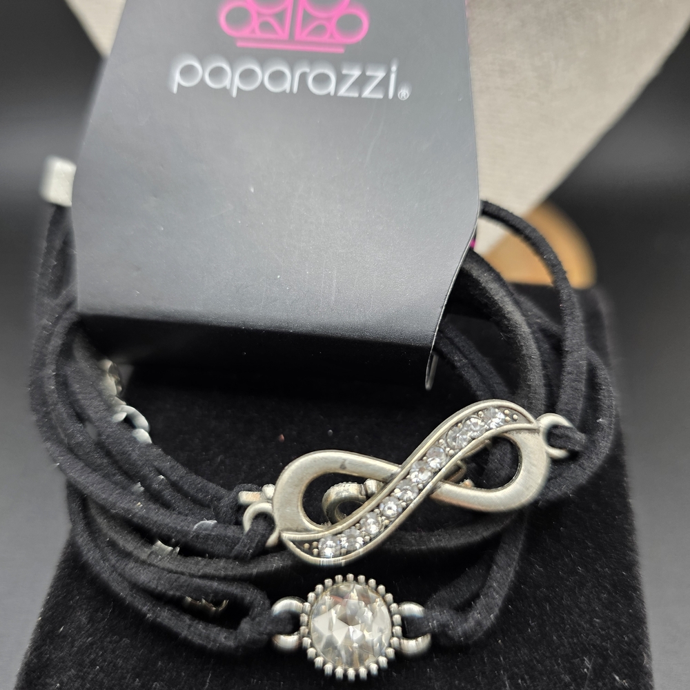 Paparazzi Black and Silver Infinity Bracelet (1488)
